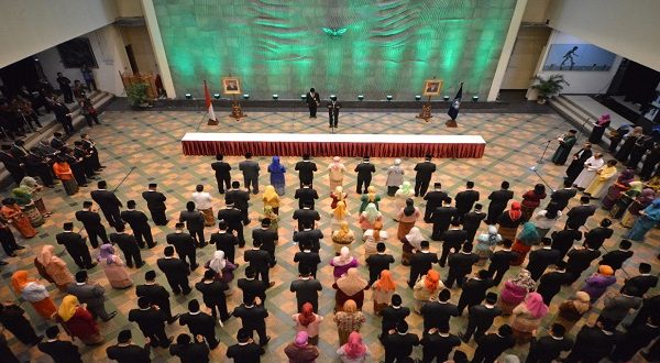 Lantik 144 Pejabat, Mendikbud Harapkan Suasana Kerja yang Lebih Segar dan Kondusif