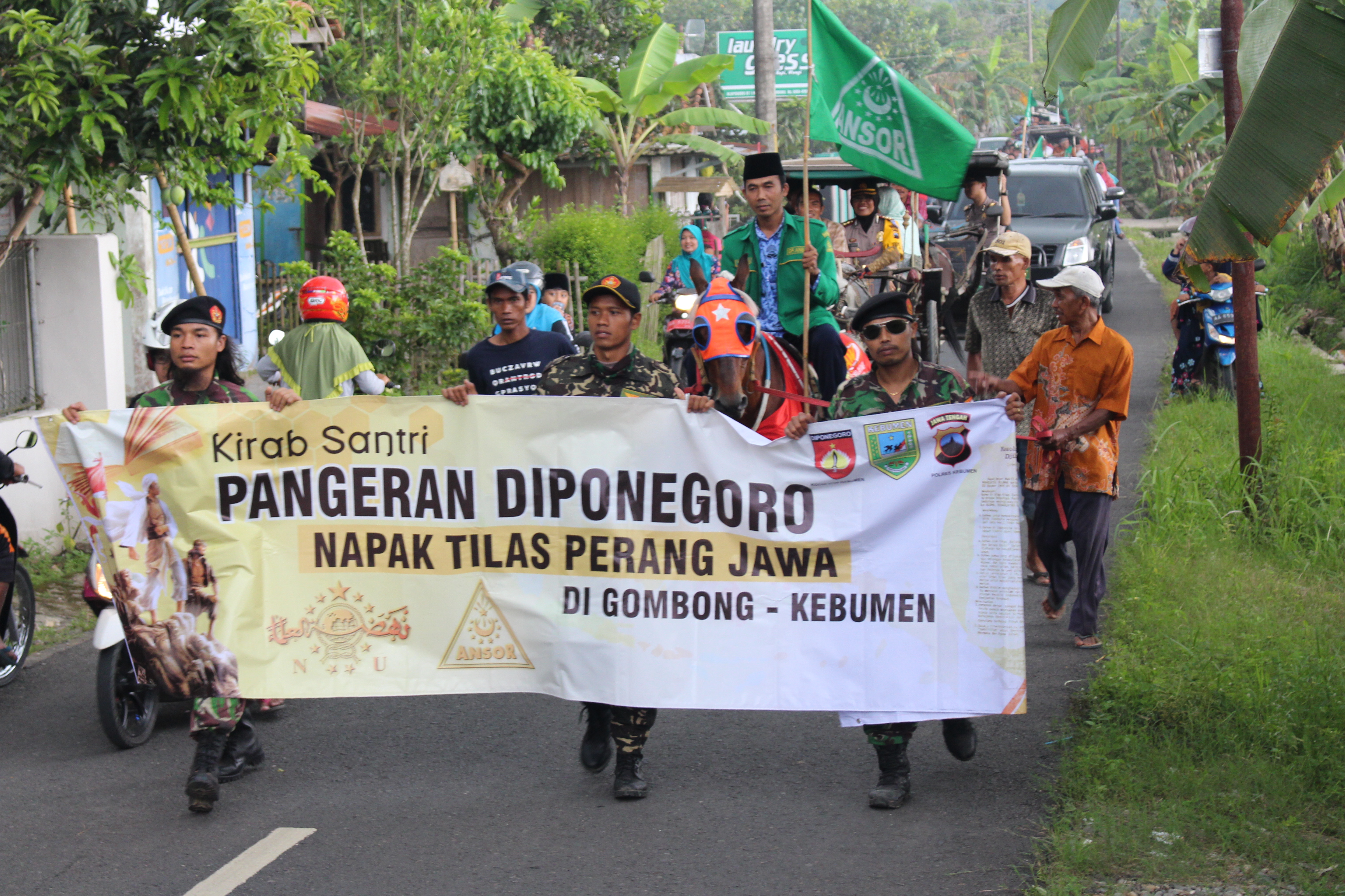 Puncak HSN GP Ansor Kebumen, Ribuan Peserta ikuti Kirab Santri Pangeran Diponegoro Puncak HSN GP Ansor Kebumen, Ribuan Peserta ikuti Kirab Santri Pangeran Diponegoro