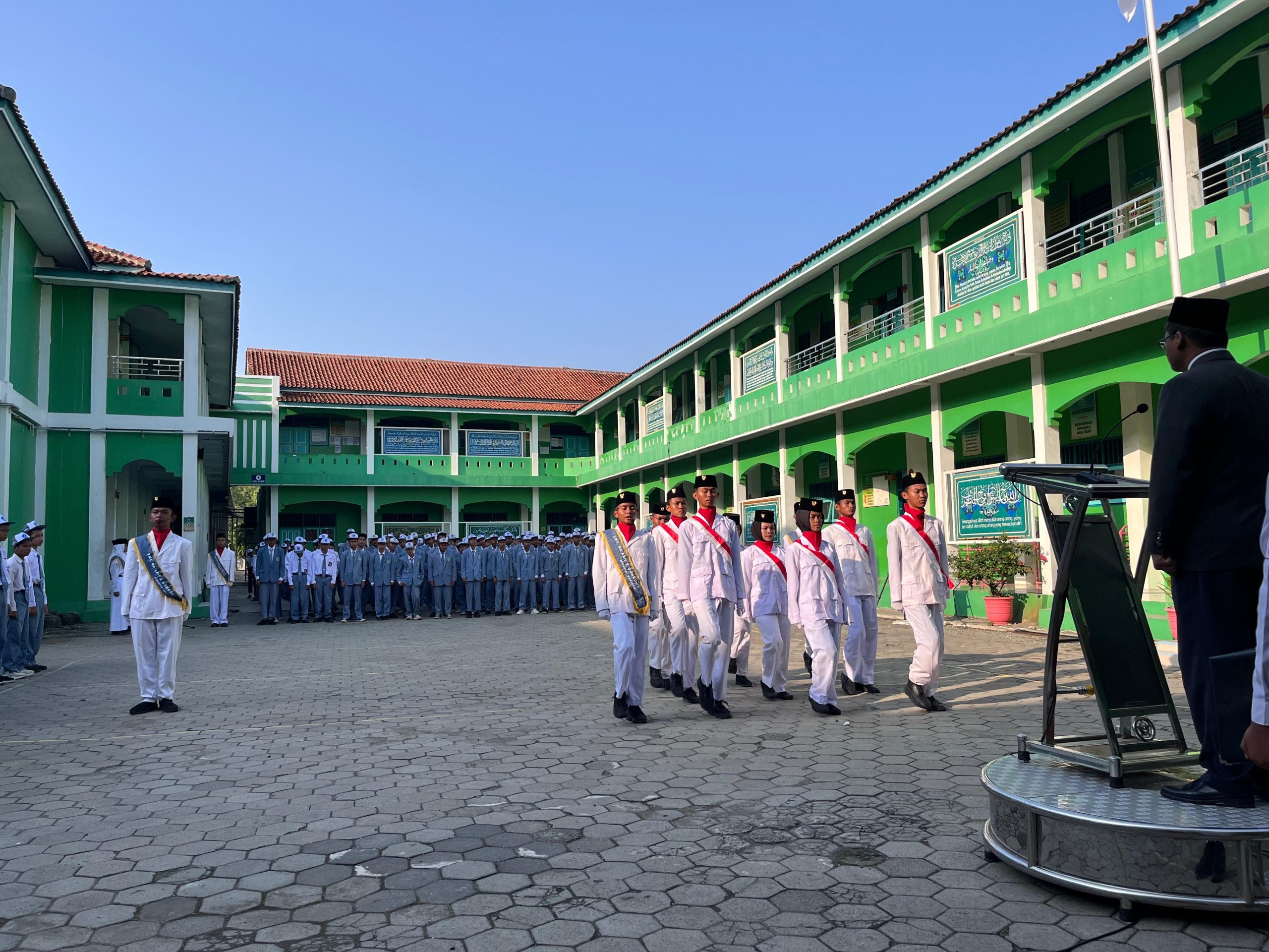 Semarak Kemerdekaan: SMK Ma'arif 2 Gombong Gelar Peringatan HUT RI ke-80 dengan Kegiatan Edukatif dan Rekreatif Semarak Kemerdekaan: SMK Ma'arif 2 Gombong Gelar Peringatan HUT RI ke-80 dengan Kegiatan Edukatif dan Rekreatif